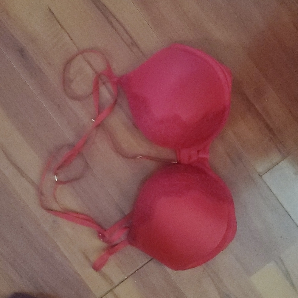 Victoria secrets bombshell bra